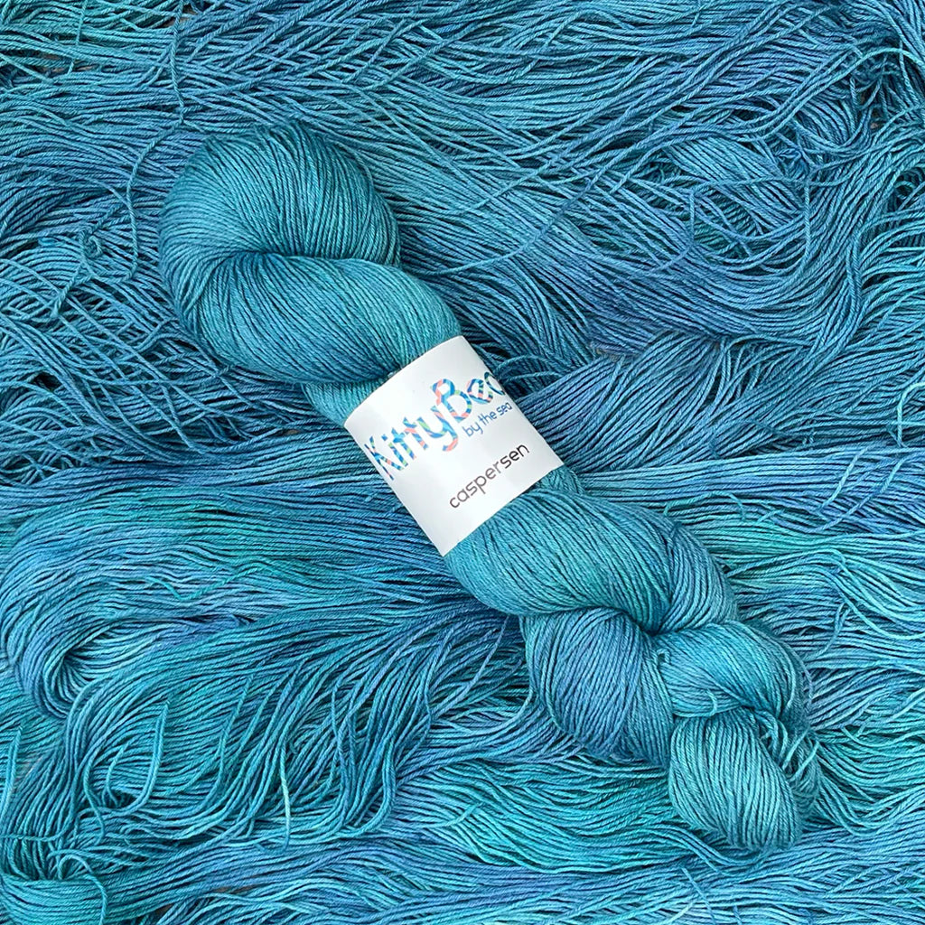 Caspersen - Organic Cotton Linen Yarn - Hand-Dyed Skeins - KittyBea by the Sea
