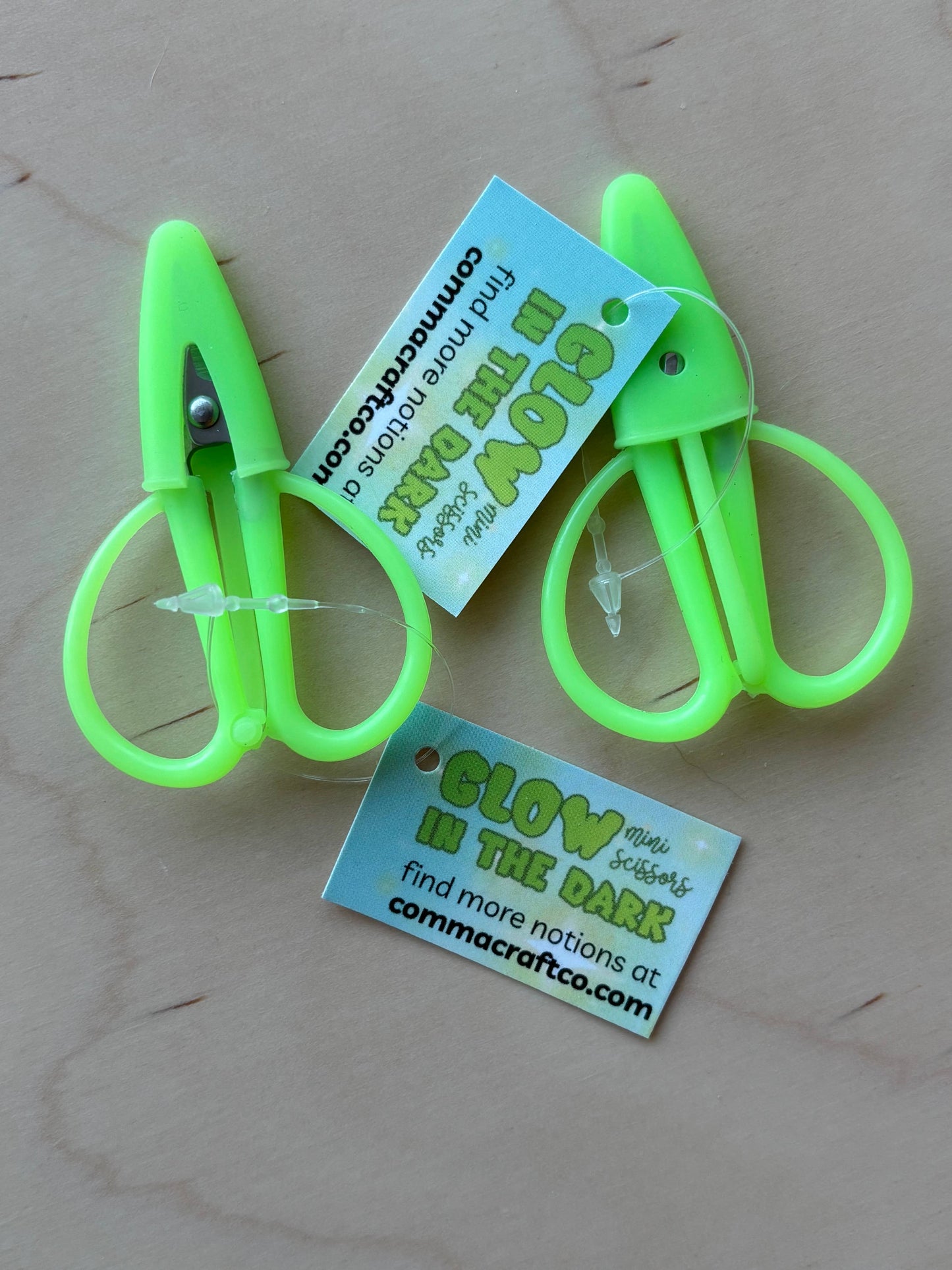 Mini Scissors - Glow in the Dark Knitting Sewing Needlepoint