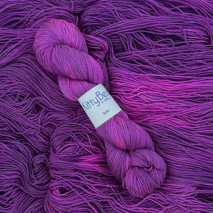 Lido - Superwash Merino Wool-Nylon Yarn - Hand-Dyed Skeins