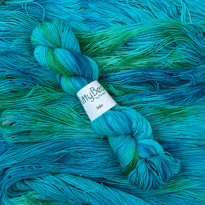 Lido - Superwash Merino Wool-Nylon Yarn - Hand-Dyed Skeins