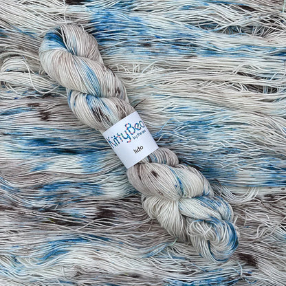 Lido - Superwash Merino Wool-Nylon Yarn - Hand-Dyed Skeins