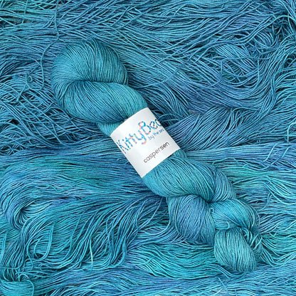 Caspersen - Organic Cotton Linen Yarn - Hand-Dyed Skeins - KittyBea by the Sea